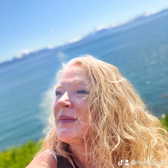 Meet your Posher, Lisa - Picture 5 of 13